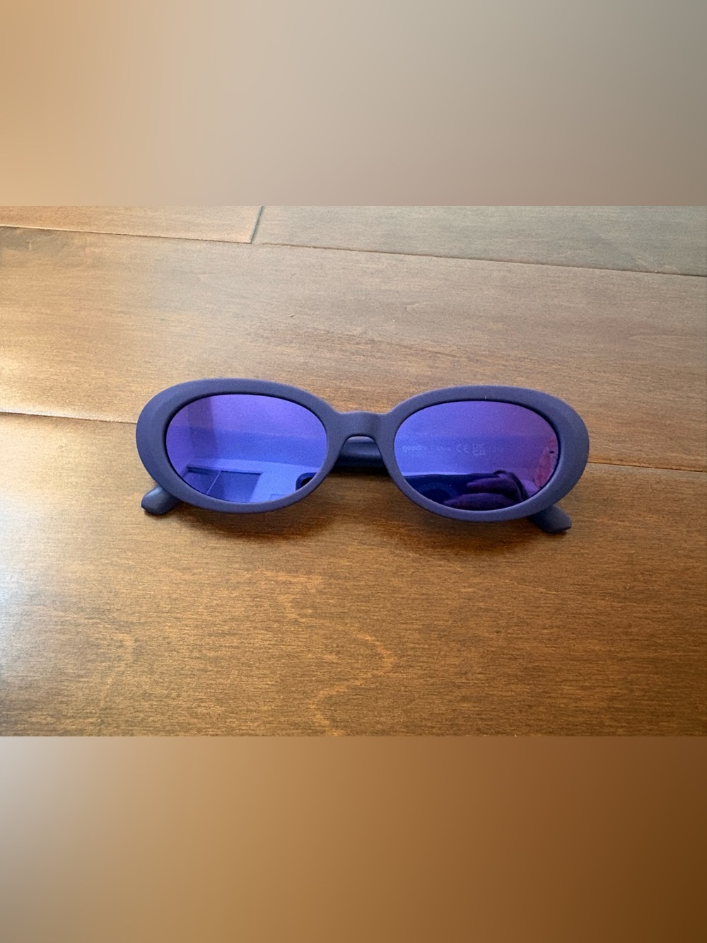 goodr oval sunglasses